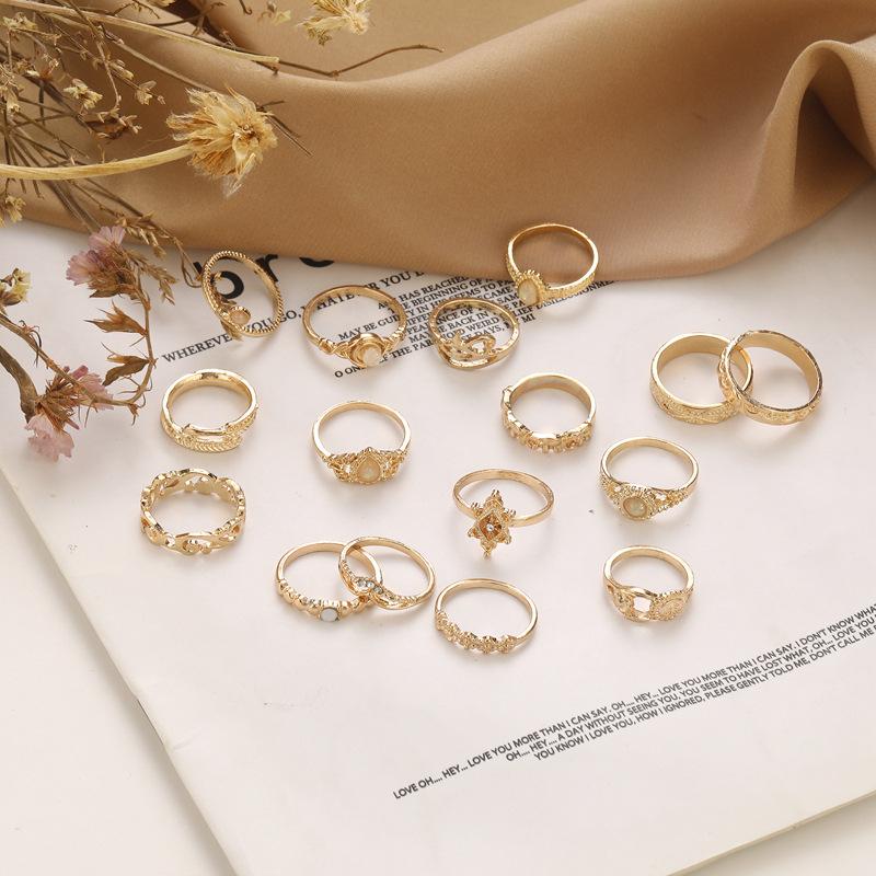 Modischer Opal Hohl Relief Elefant Mond Stern Kombination 16-teiliger Ring für Damen