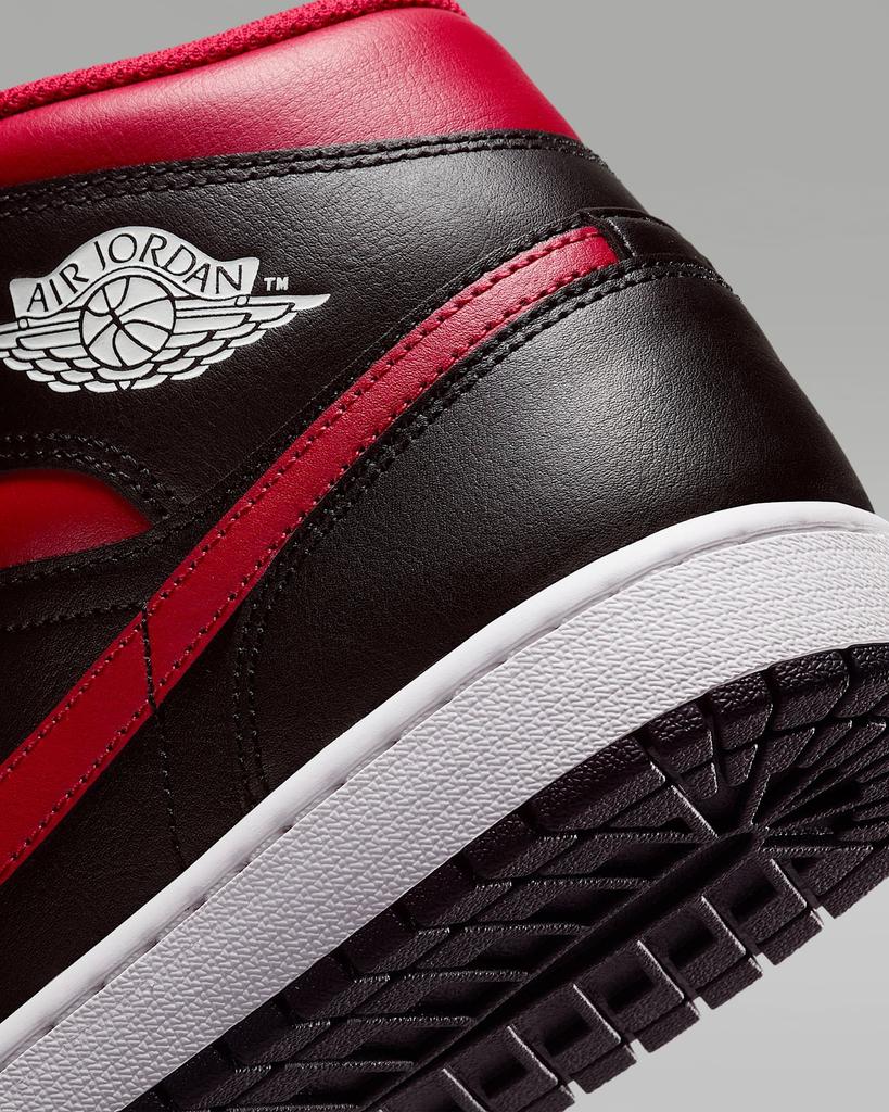 DQ8426-067 Nike Air Jordan 1 Mid Bred (Men's)