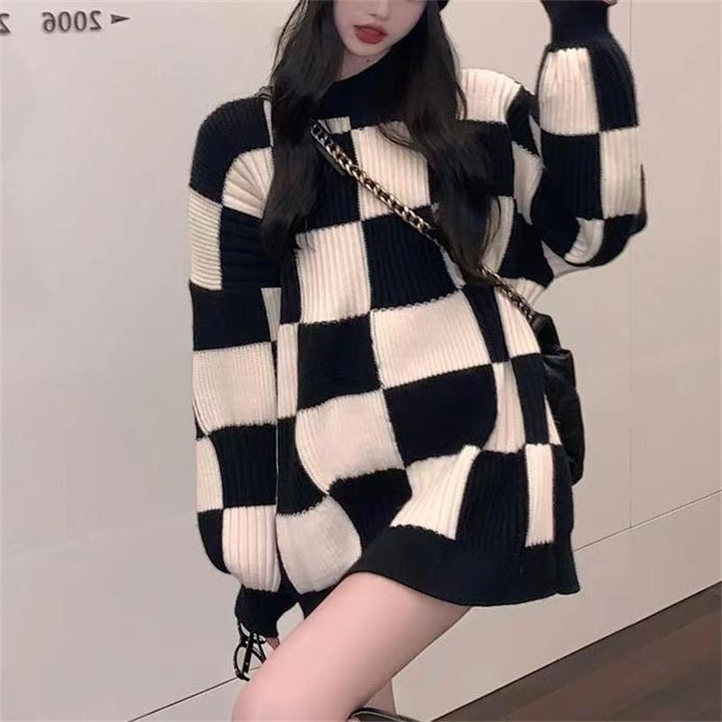 

Autumn and winter design sense new top checkerboard sweater women s large loose lazy wind pullover knitted sweater jacket One Size чёрный