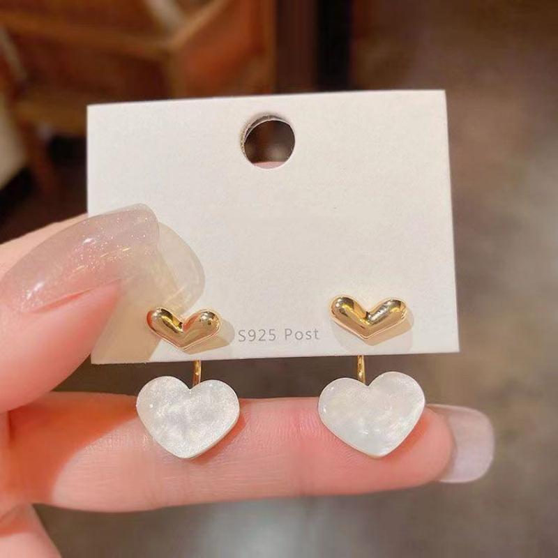 2023 Trendy French Light Luxury Mother-of-Pearl Heart Earrings - Fashionable, Sweet Niche Design