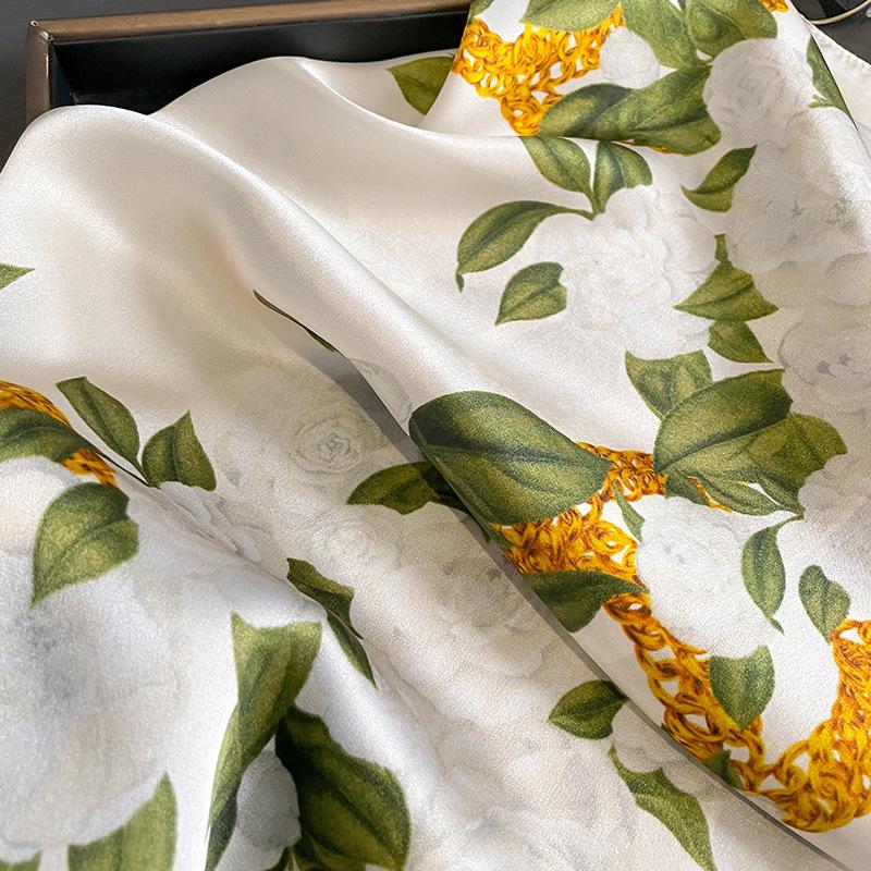 53 * 53 cm kleiner quadratischer Schal aus Maulbeerseide, multifunktionaler, professioneller Seidenschal mit modischer Dekoration für den warmen Frühlings- und Herbstschal