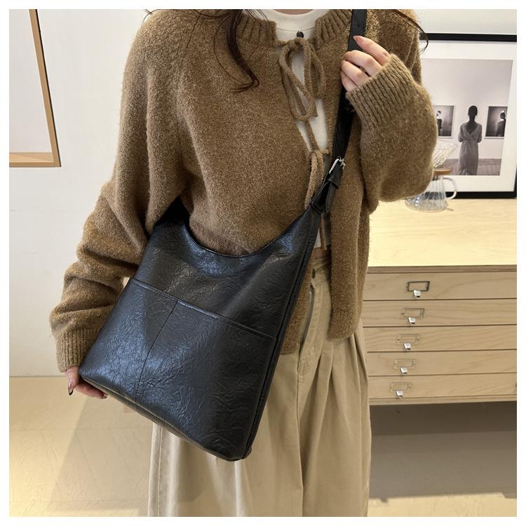 Simple Faux Leather Tote Bag for Women Minimalist Commuter Shoulder Handbag