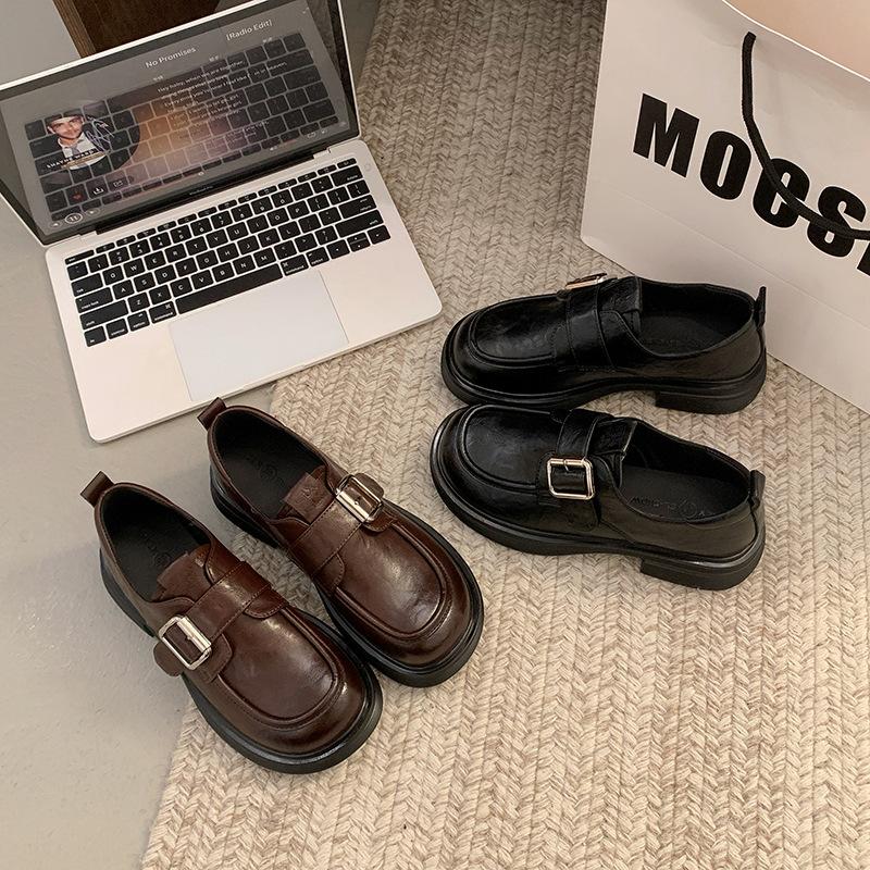 Pantofi unici cu toc gros cu platformă nouă Primăvara 2025 pantofi loaferi pentru femei versatili simpli stil britanic cu înălțime pantofi mici din piele