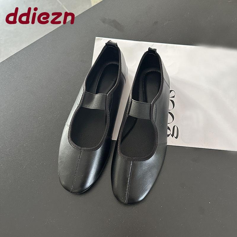 Fashion Female Soft Footwear Shallow Ladies Flats Mary Janes Shoes 2025 New Fashion Round Toe Women Ballet Flats Shoes Big Size 43