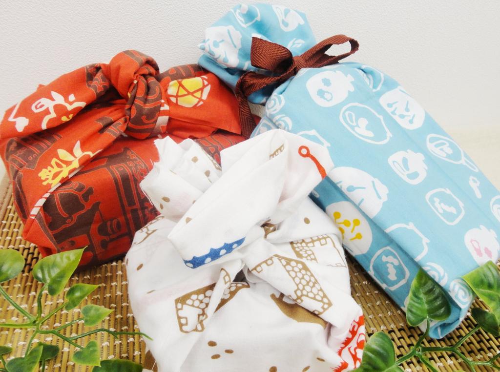 Maruzen Tenugui Hand 37 x 98 cm Chū-sen (Choju-giga) Towel, 422,