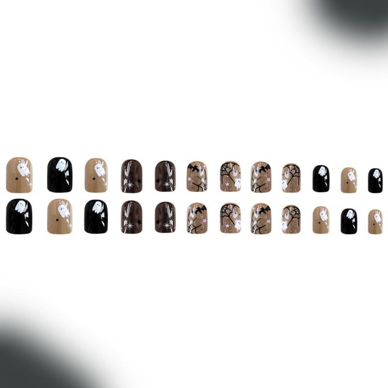 24 Stück Halloween Aufklebenägel Gothic Fledermausdesign mit Spinnennetzmustern ABS Fingernägel Keine Werkzeuge erforderlich