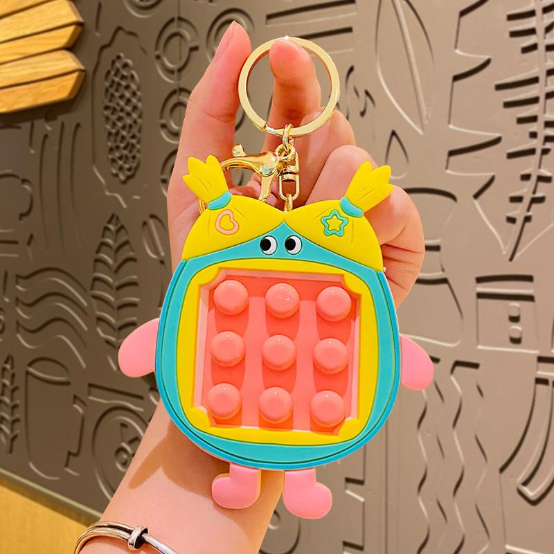 Charmantes Dopamin Ugly Doll Quetsch-Spaß Schlüsselanhänger Einzigartiges PVC Cartoon Tasche Anhänger