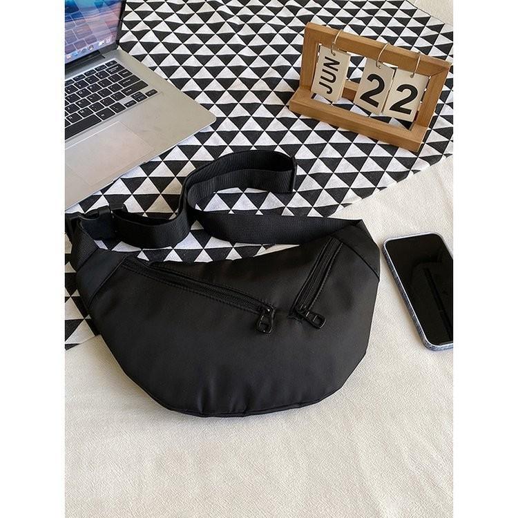 Stylish Minimalist Commuter Shoulder Bag For Women With Soft Fabric And Trendy Design