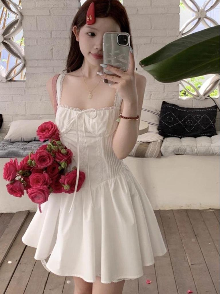 Pure White Moonlight Camisole Dress - Flattering Korean Style for Petite Girls, Sweet Waist-Cinched Short Skirt