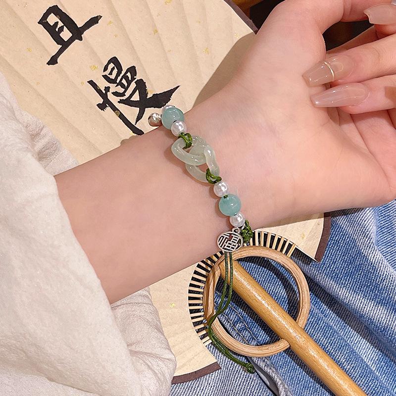 Korean-Style Versatile Pearl Bracelet for Women: Light Luxury, Exquisite, High-End Feel, Popular Beaded Bangle, Elegant Hand Jewelry.
