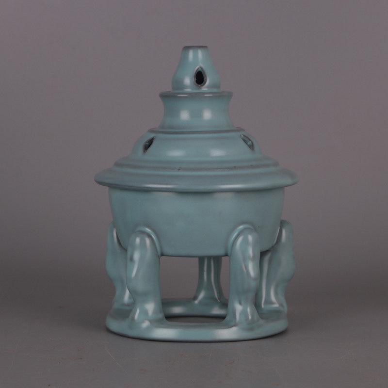 Song Dynasty Ru Kiln Sky Blue Glaze Openwork Incense Burner - Chinese Wénwán Ornament, Antique Porcelain Reproduction.