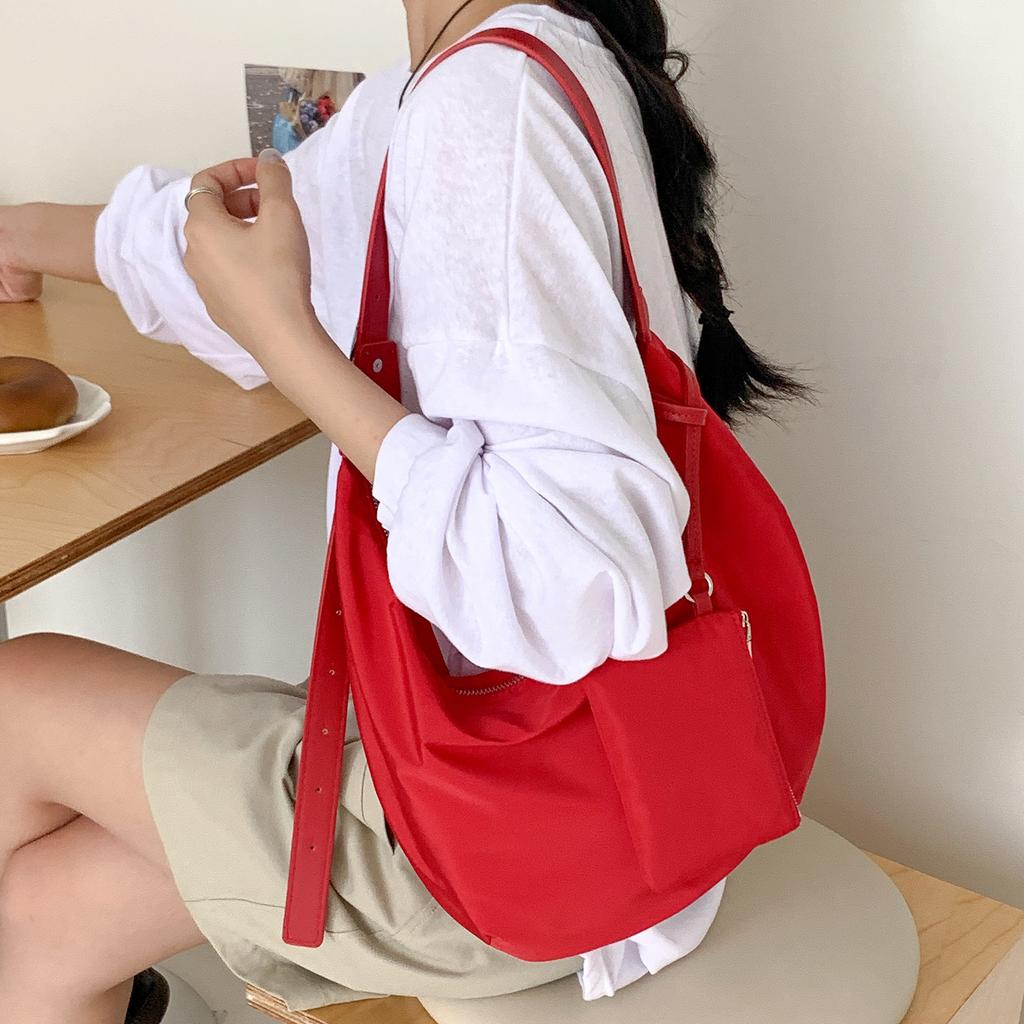 Crossbody Bag with Large Capacity for Commuting, An Underarm Pouch Bag