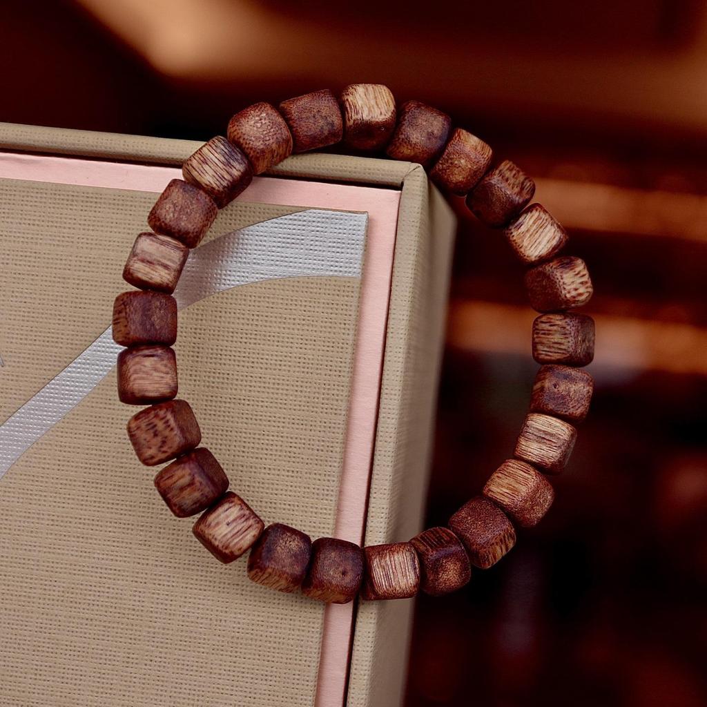 Premium Hainan Agarholz Armband: Hoher Ölgehalt, Hochwertige Handwerkskunst, Elegantes holziges Aroma Schmuck