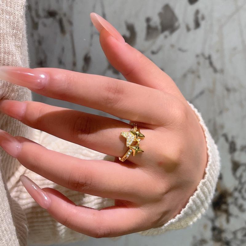 Vinegar Star Movement Diamond Four-Pointed Star Necklace Ring Stud Earrings Light Luxury Exquisite Design Set