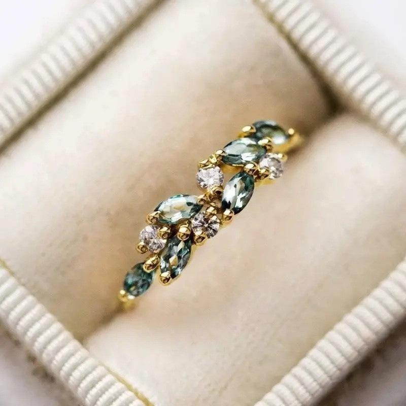 Xiaoxiangfeng Women'S Ring Copper Material Olive Green Zircon Fashion Diamond Wedding Ring Colorful Treasure