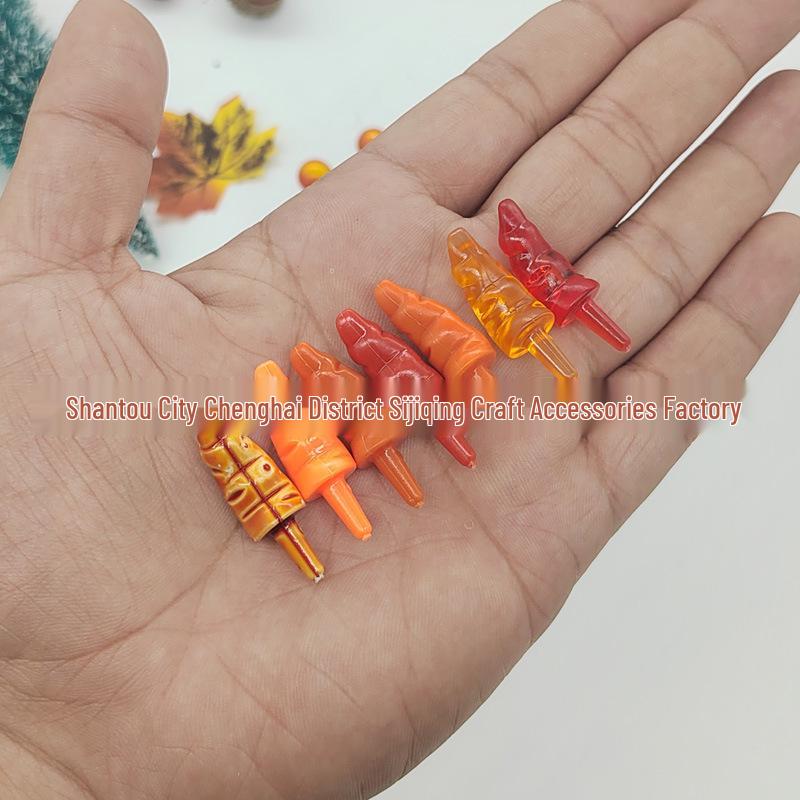 2.3cm Translucent Plastic Snowman and Santa Claus Nose Figurine Accessory