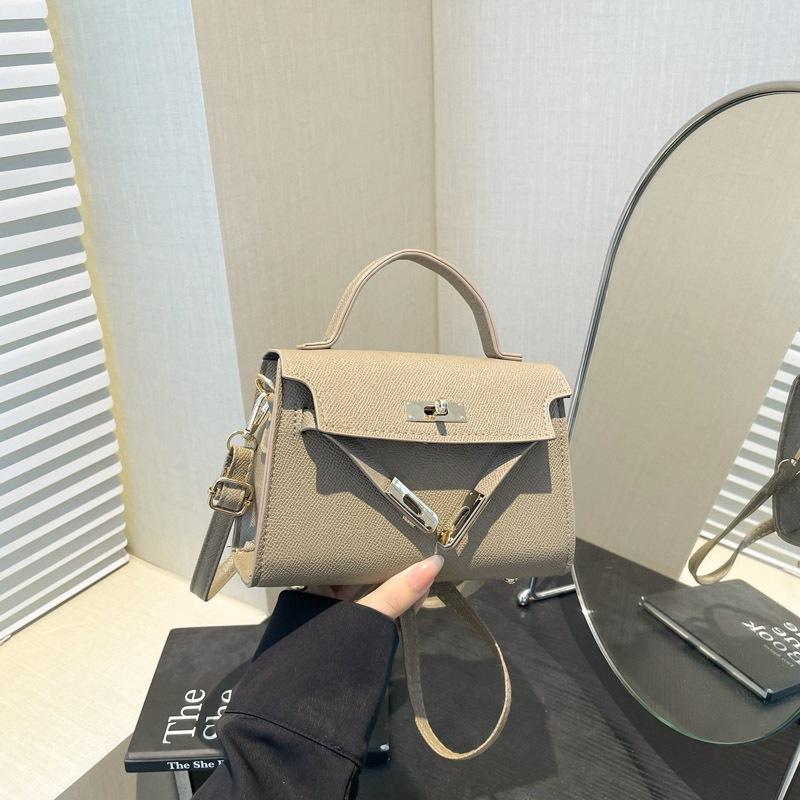 Bag Women's Summer 2025 New Lock Fashion Simple Trend Casual Women's Shoulder Bag Trend Crossbody Bag
