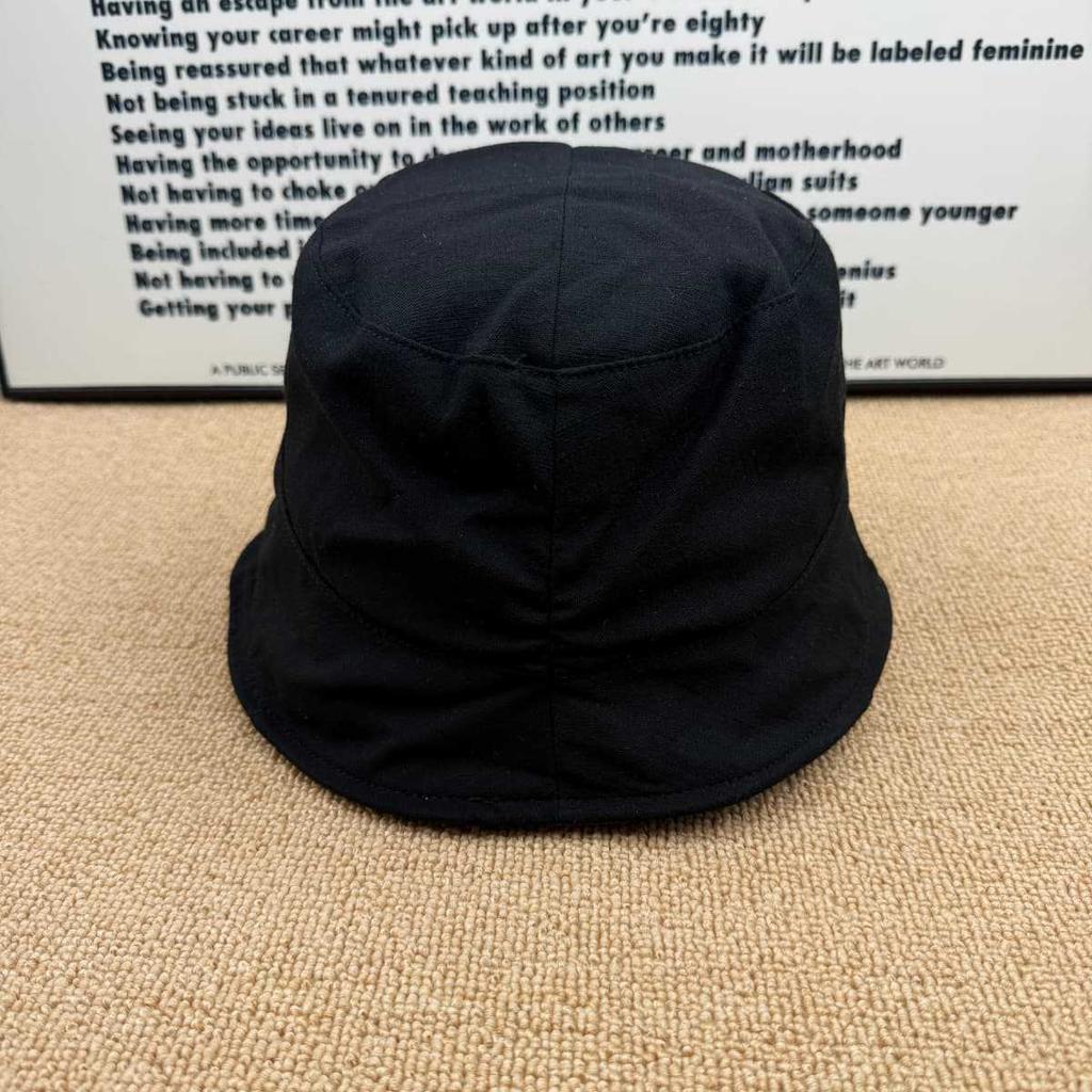New simple solid color bucket hat women's summer metal label light and thin sunscreen versatile face small sunshade sun hat