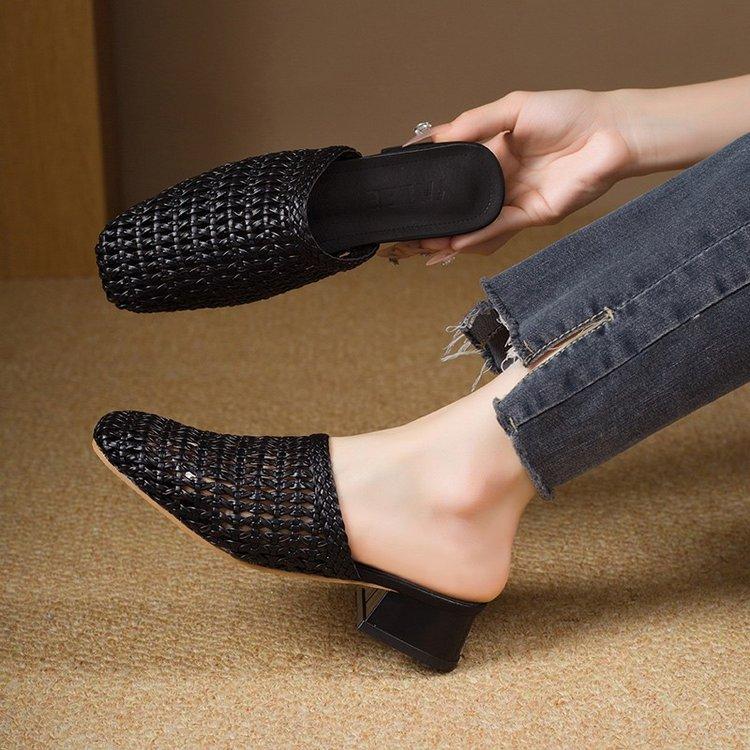 Woven hollow bag head half slippers women's new summer flat bottom square head fashion lazy cool slippers women's outer wear