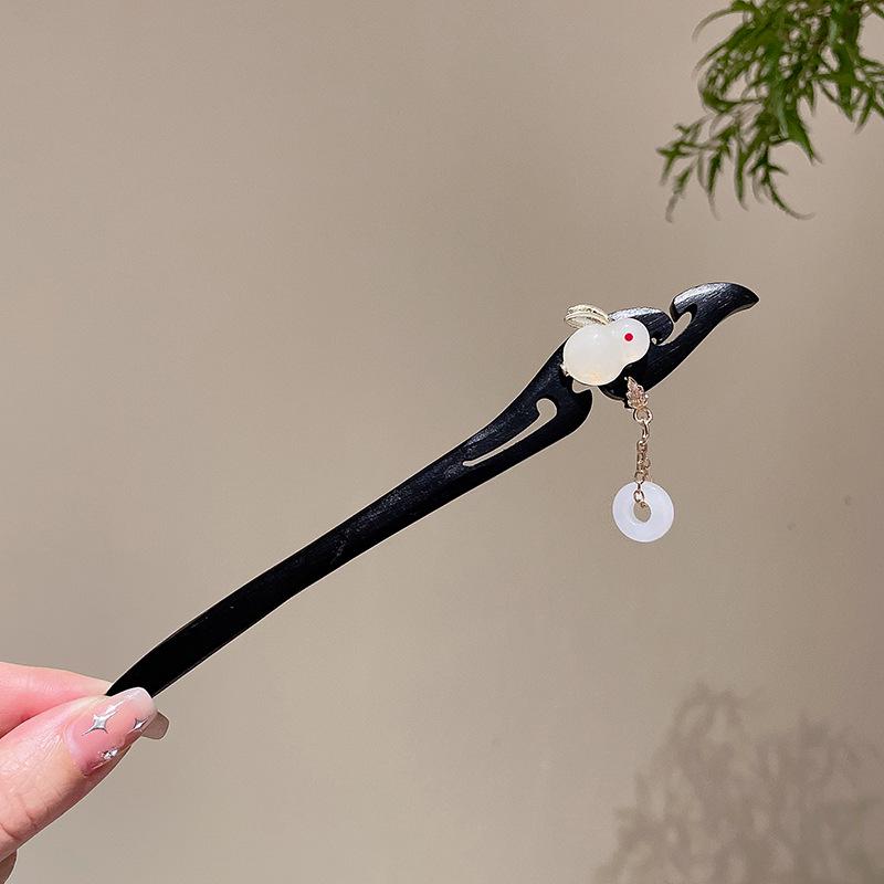 Vintage Tassel Alloy Wooden Hairpin for Women - Elegant Retro Updo Accessory