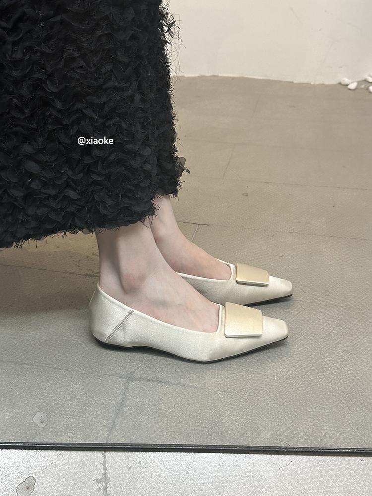 

Inner height increase 3CM square head single shoes women s 2025 spring new models with skirts flat-bottomed satin square buckle commuter grandma shoes 40 абрикосовый