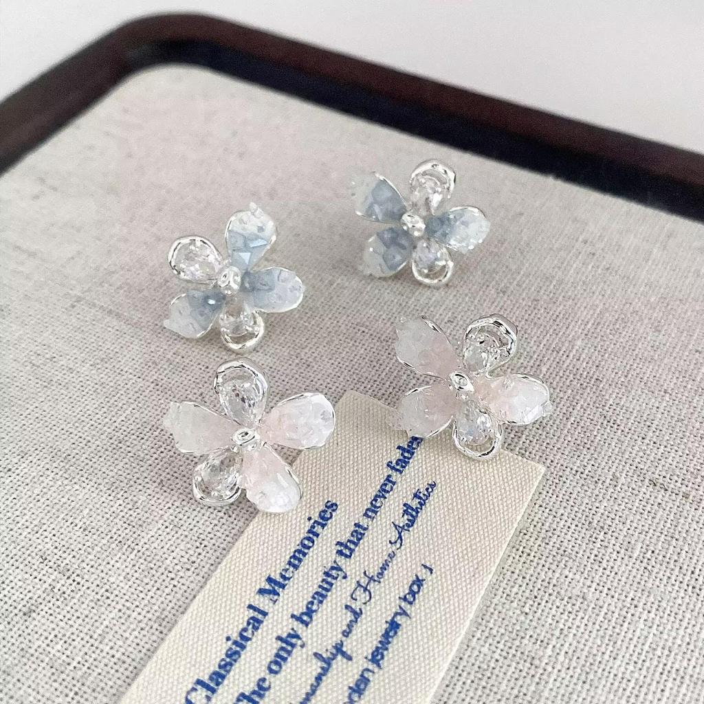 Ethereal Gradient Crystal Flower Stud Earrings for Women, Elegant Design with S925 Silver Needle