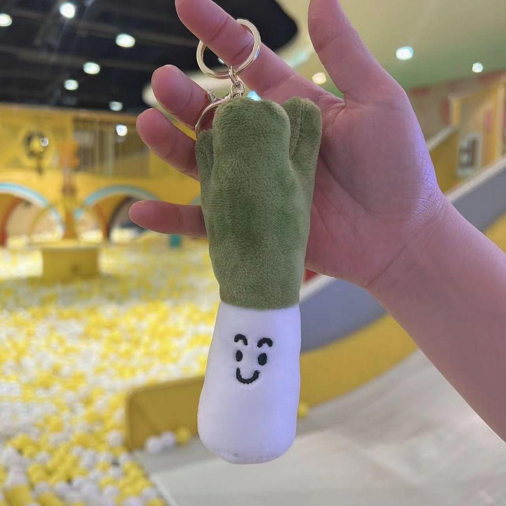 Green Onion Garlic Plush Keyring Garlic Vegetable Cartoon Design Key Holder  Birthday Gift