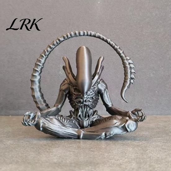 Matte Metal Texture Alien 3D Printed Figurine, Zen Meditation Detailed Model Desktop Ornament, Collectible Sculptures for Sci-fi Fans Modern Art Piece