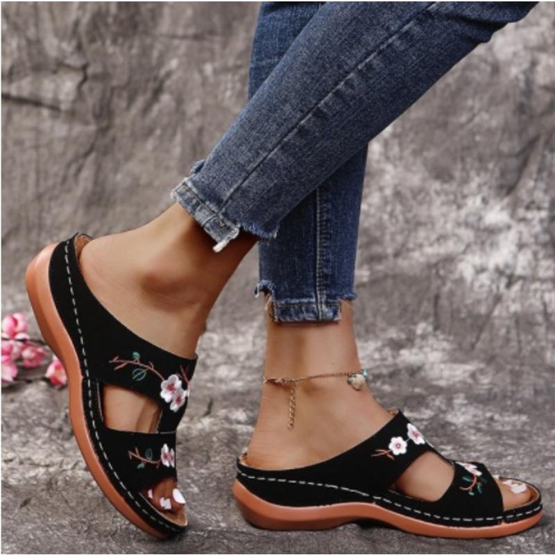 Summer new women s shoes hollow flower embroidered sandals wedge heel large size women s slippers women 36 чёрный