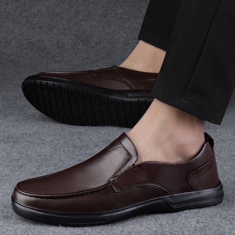 2024 High Quality Male Comfortable Gents Shoes Genuine Leather Mens Slip On Business Shoes New Classic All-match Mens Loafers