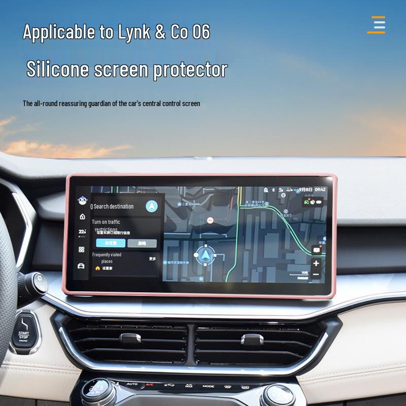 Silikonový ochranný rám pro navigační displej Lynk&Co 06