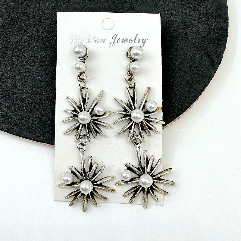 European  American Retro Geometric Tassel Pearl Earrings - Elegant, Versatile, and Stylish