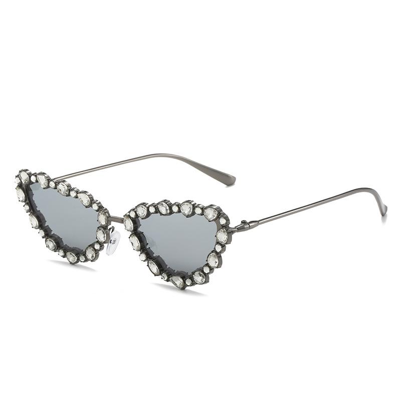 Luxury Rhinestone Cat Eye Sunglasses for Women Vintage Rimless Triangle Sun Glasses Men Outdoor Retro Eyewear  UV400