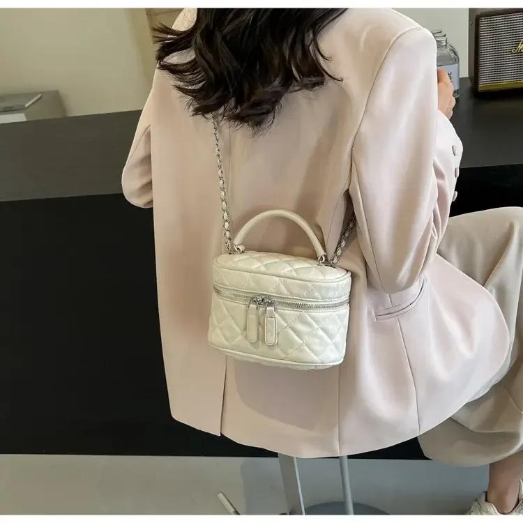 Geantă crossbody versatilă cu lanț pentru femei, geantă pătrată mică cu găleată de apă portabilă