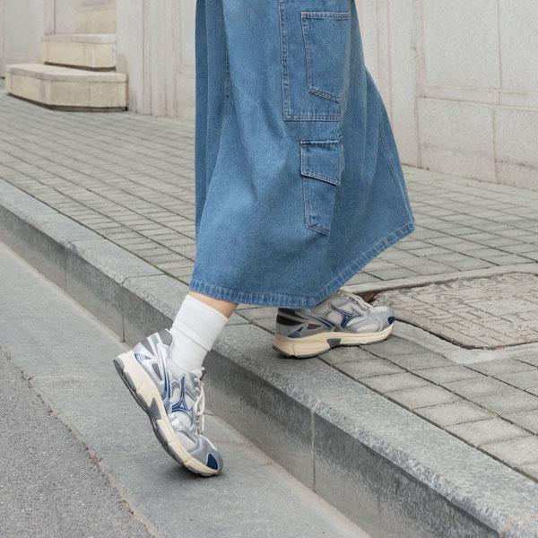 Mizuno Cyclone Speed 2K Pohodlné Odpružené Odolné Prodyšné Neformální Běžecké Boty Unisex Tenisky Fantasy-Silver D1GH222913