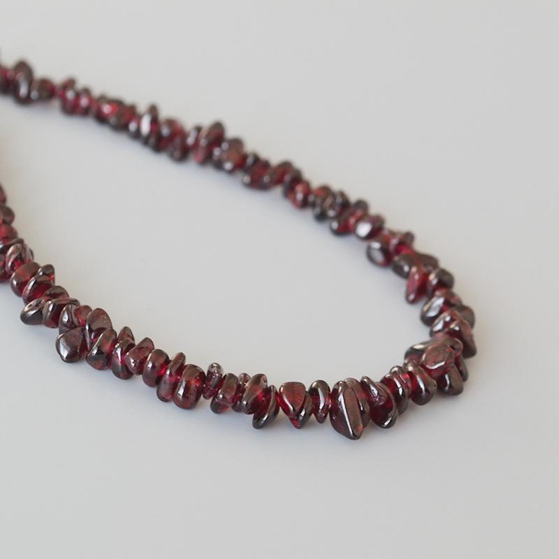 Baroque Garnet Beaded Short Necklace - Elegant Clavicle Chain