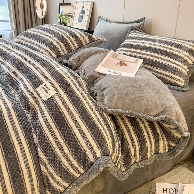 Autumn/Winter Thickened Velvet Coral Velvet Double Flannel Winter Sheet Set for Extra Warmth And Comfort