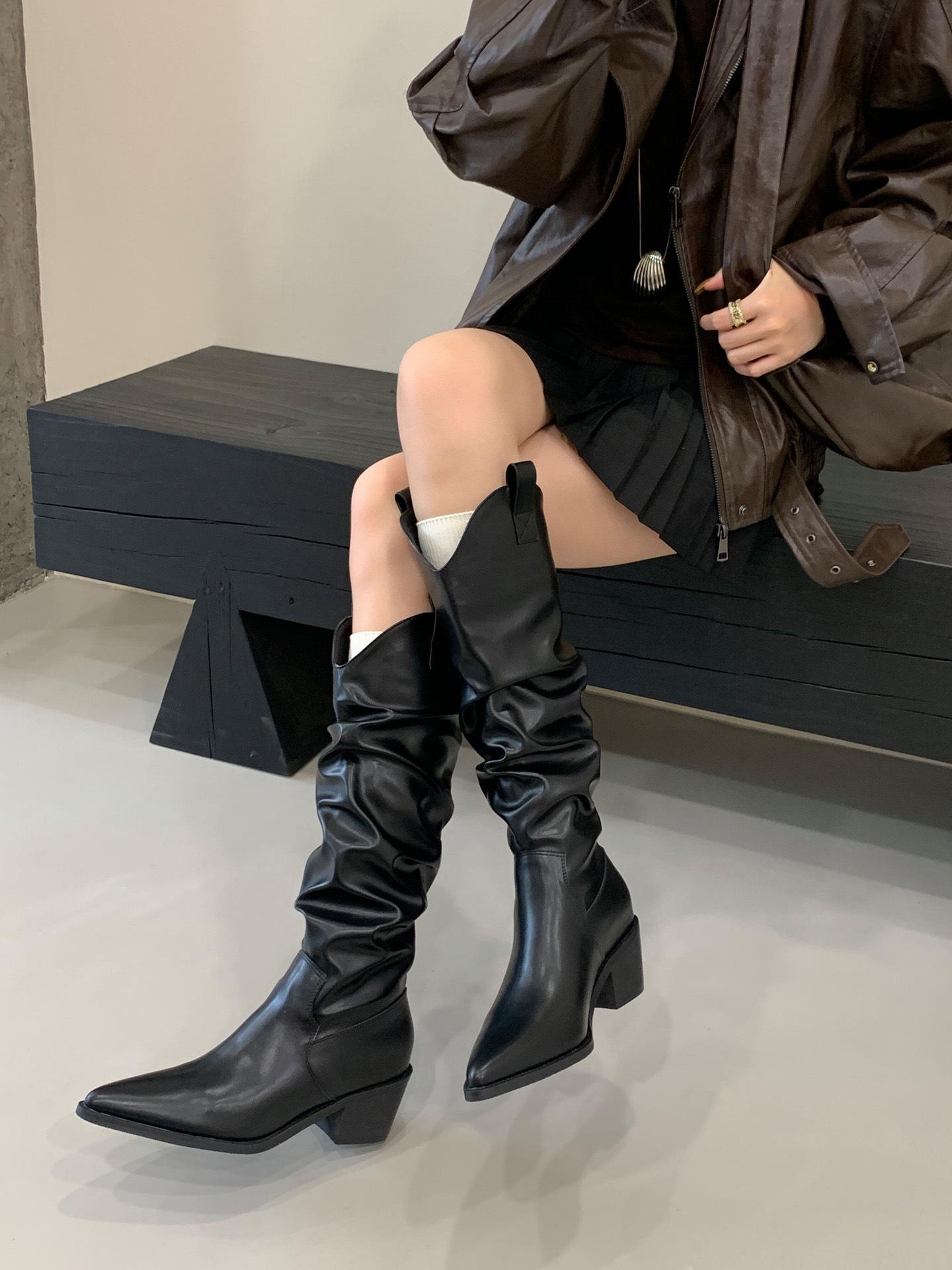 

Pointed thick-heeled boots 2025 autumn western pleated stacking boots V-mouth but knee-high small boots 39 чёрный