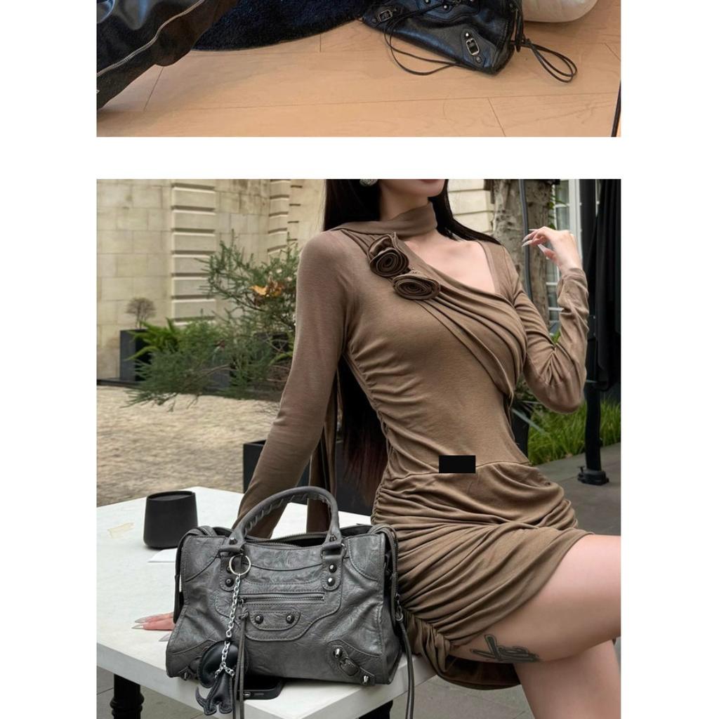 Hot Girl Cool Studded Caggle Motorcycle Bag Twist Tote Bag Oil Wax Cowhide Tote Bag Women's Single Shoulder Underarm Bag
