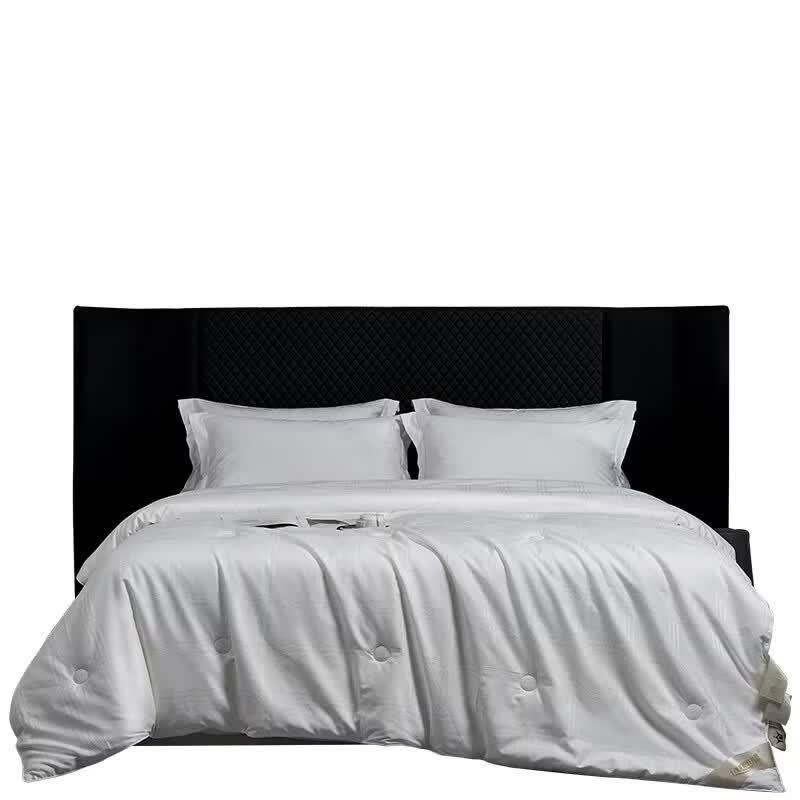 Faunen Luxury Mulberry Silk Summer Quilt
