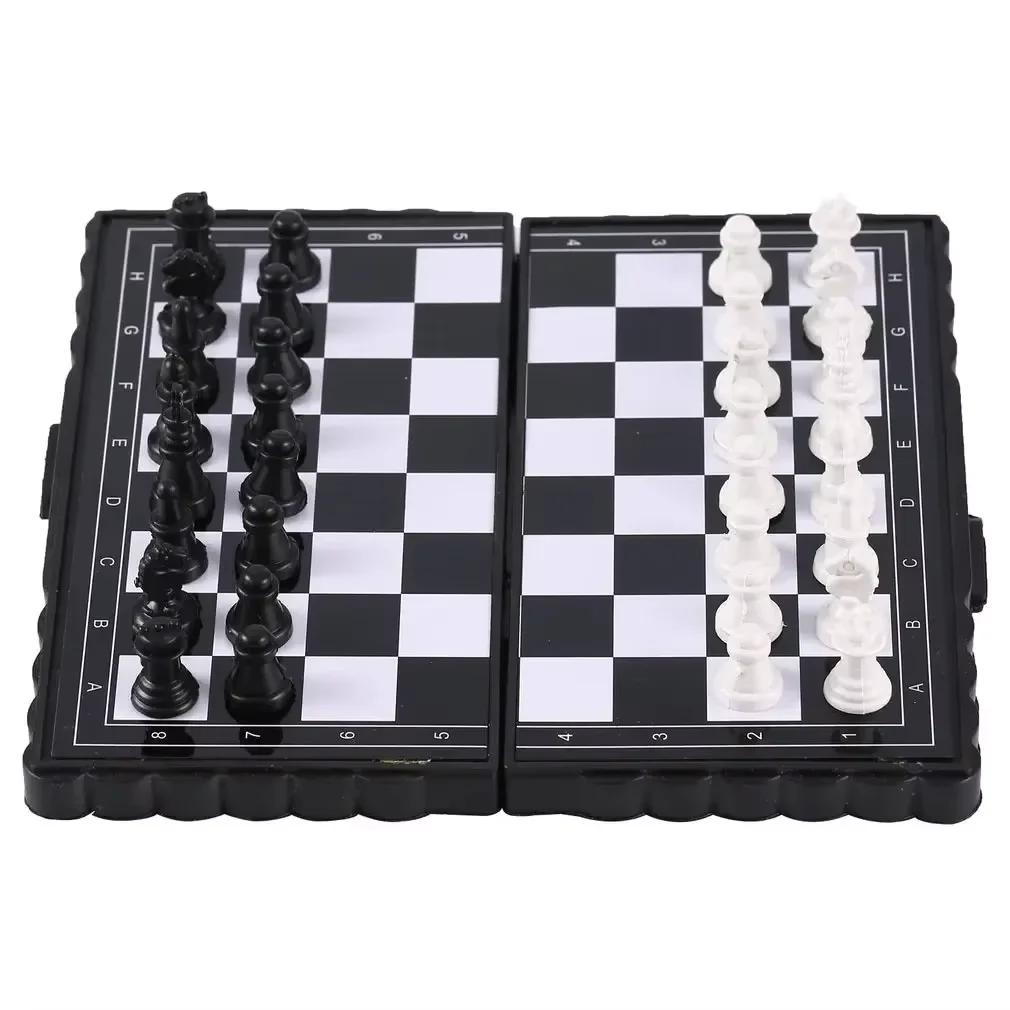1 Box Of Foldable Magnetic International Chess Set With Plastic Chessboard Board Game , Ideal Tabletop Game For Family Gathering