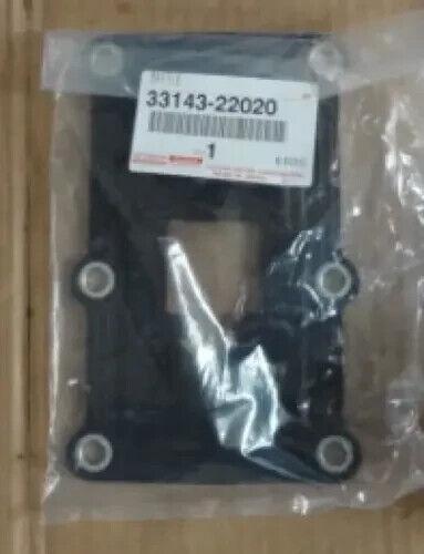 

TOYOTA Оригинальный корпус удлинителя пластины Celica 4Runner 33143-22020