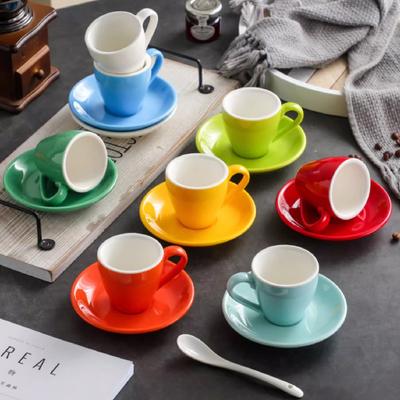 Sada farebných keramických šálok na kávu 80 ml Popoludňajšie čajové šálky a taniere Hrnček na raňajky na mlieko Keramická šálka na espresso