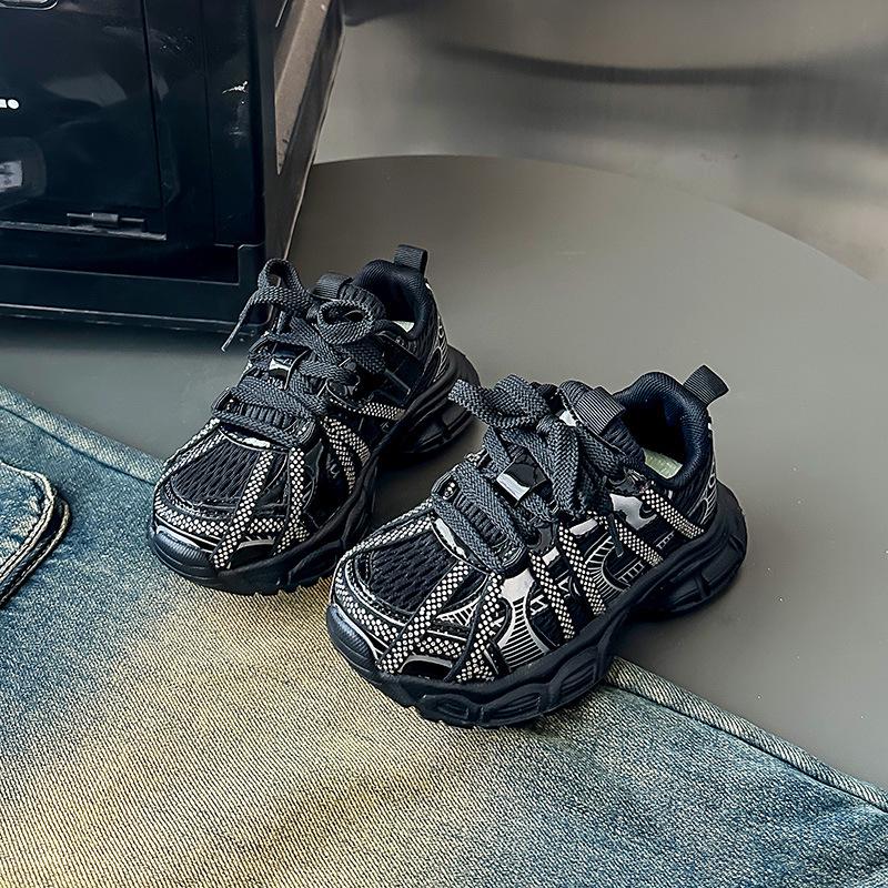 Rutschfeste Sportschuhe für Mädchen, Frühjahr 2026: Langlebige, verschleißfeste Sneaker im Papa-Stil für Kinder
