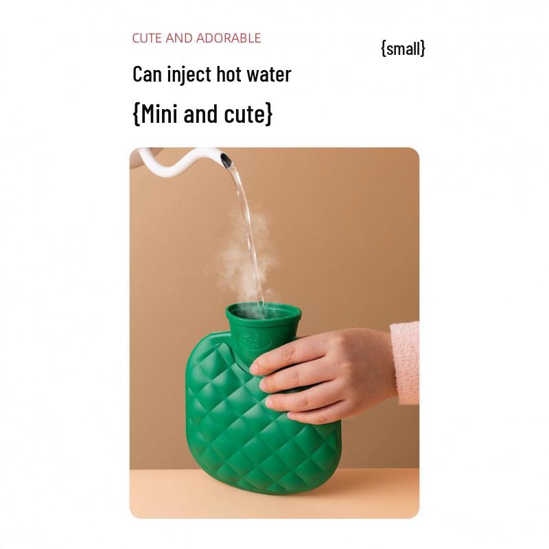Plush Explosion-Proof Hot Water Bottle for Girls - Winter Hand and Abdomen Warmer, Available in Large and Small Sizes.