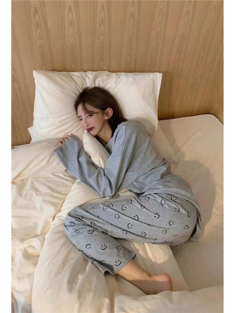 Women's Korean Smiley Cartoon Pajama Set - Soft, Skin-Friendly, Sporty Sleepwear