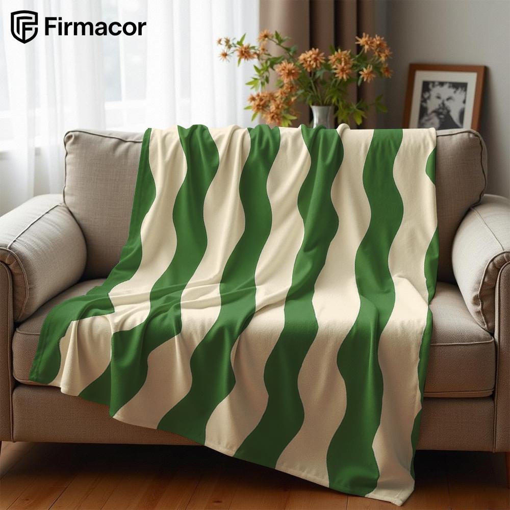 Green Wavy Stripe Lightweight Microfiber Soft Christmas Fleece Blanket Warm Cozy Throw for Bed Sofa Office Travel All Season