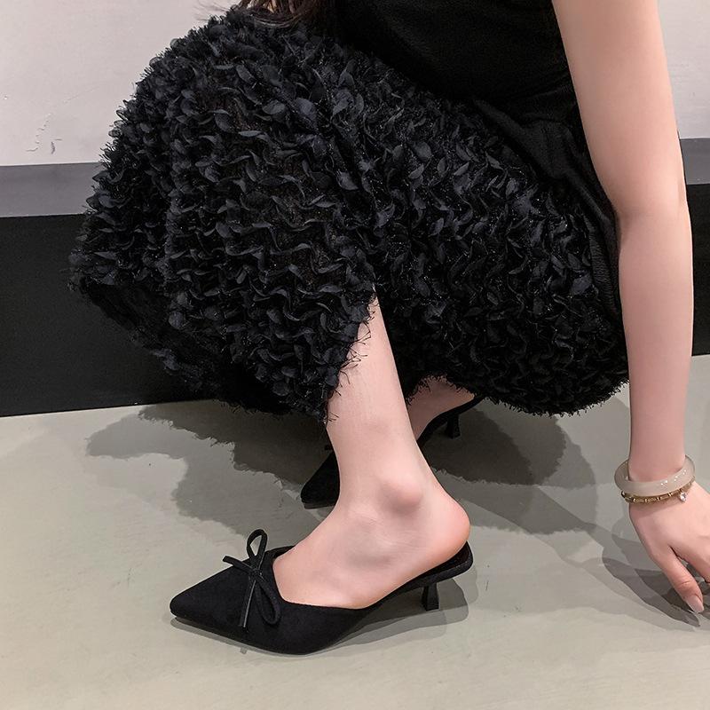 

Retro style pointed head satin thin heel bow bag head slippers women wear 2025 summer new half slippers women 39