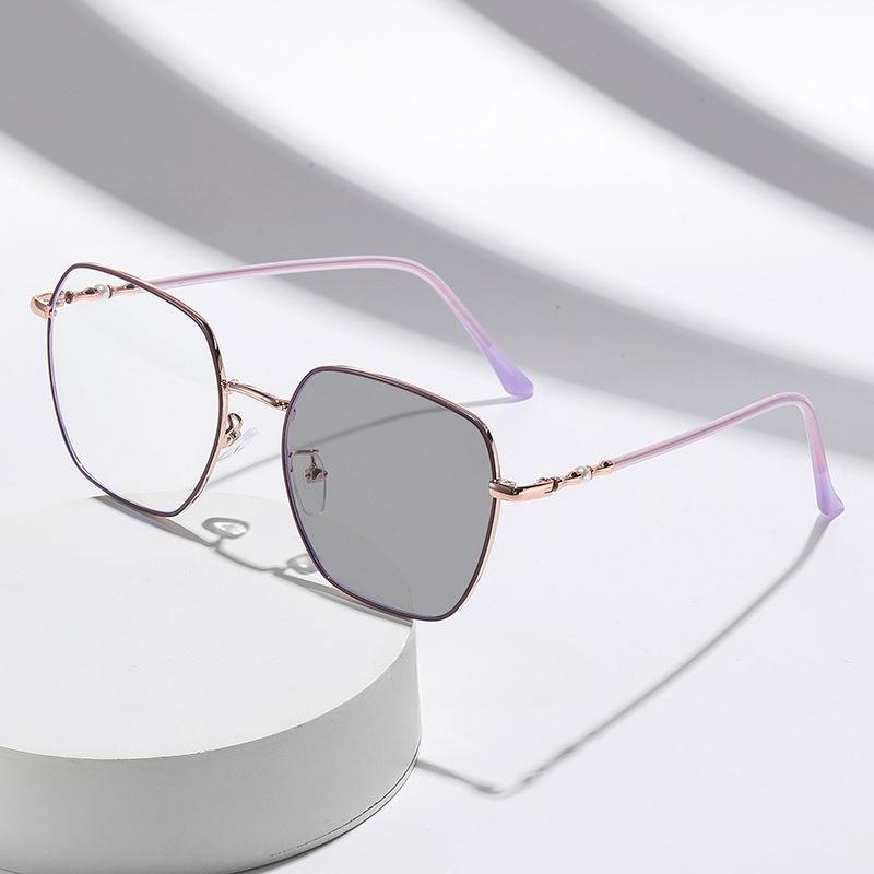 Metal-Frame Photochromic Anti-Blue Light Myopia Glasses Ultra-Lightweight Comfortable Eyeglasses Minus Diopter 0 To -4.0