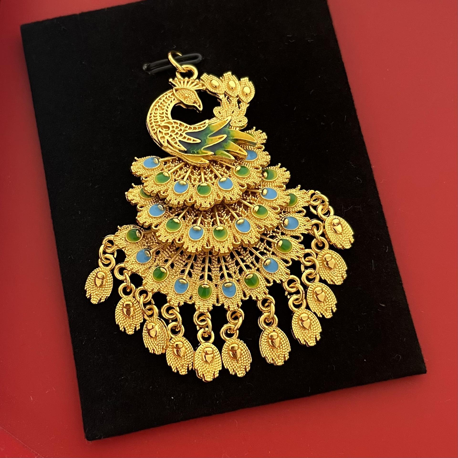 Винтажное этническое ожерелье-подвеска с павлином, эмалью и золотыми акцентами - Ретро-дизайн с фениксом